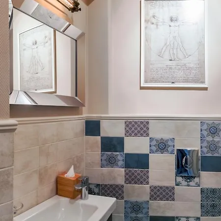 Designer 1 Bdrm For Two In Slaveikov Square Apartment *