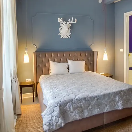 Apartment Designer 1 Bdrm For Two In Slaveikov Square *